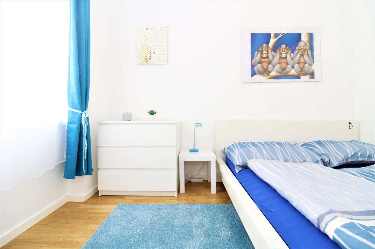 Marine: Newly Renovated 2nd District Apartamento *